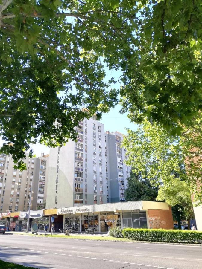 Aron Apartman Печ Экстерьер фото